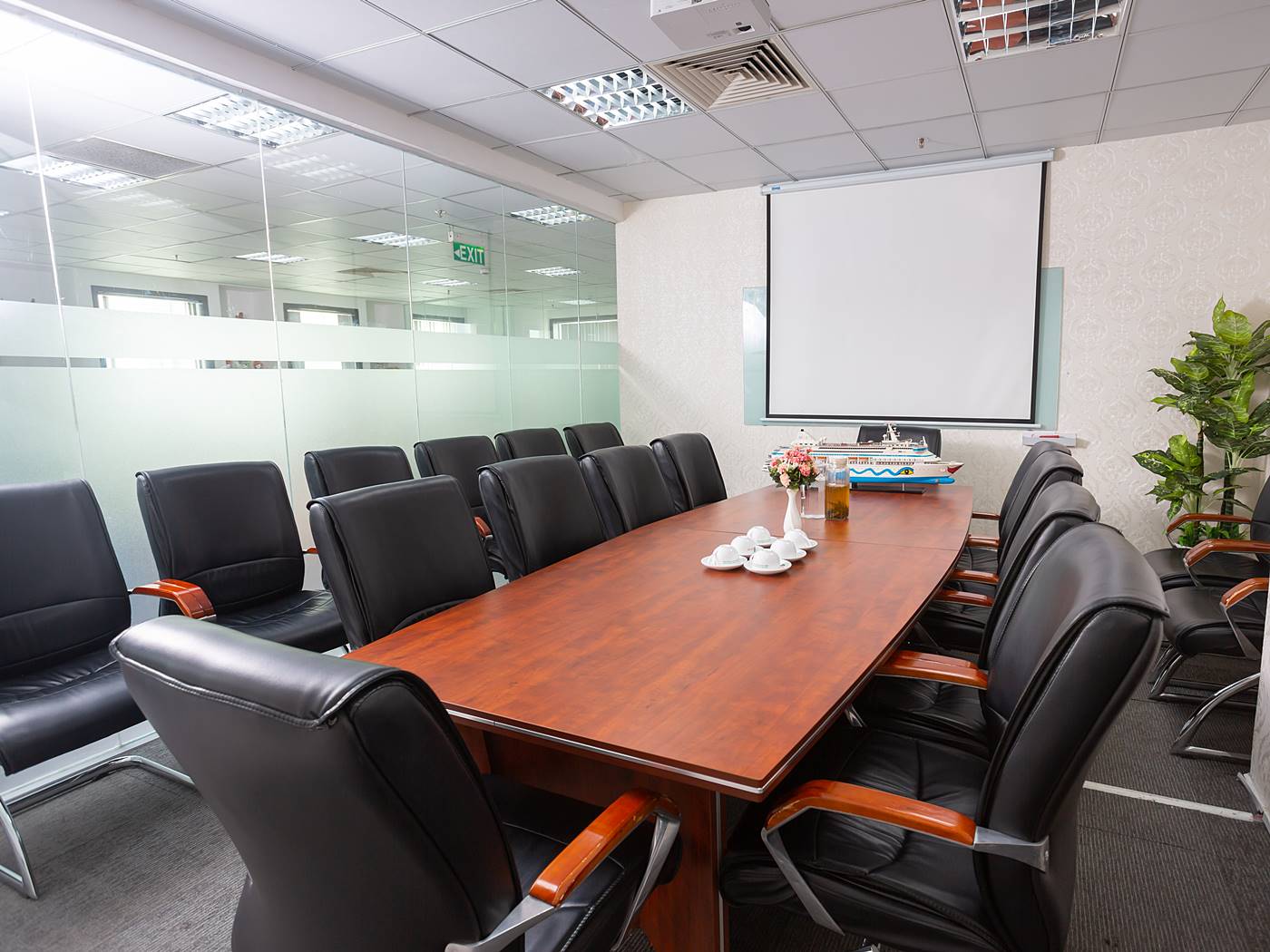 Văn phòng trọn gói Replus, Vincom Center, Quận 1 - vlook