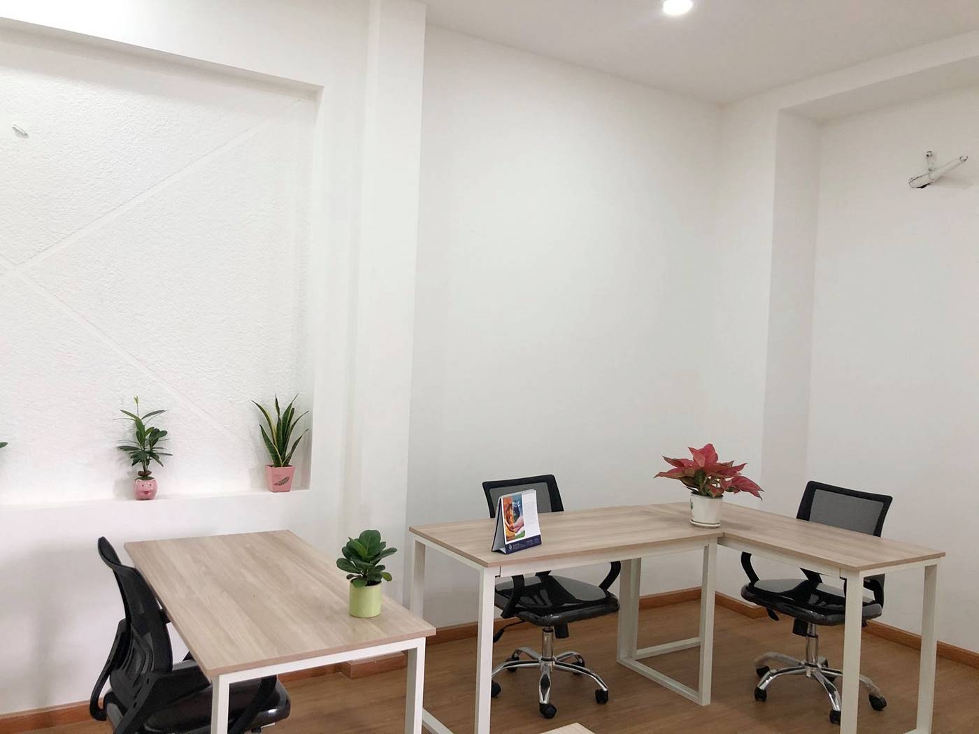 văn phòng trọn gói, coworking tại MIRA, HB Building, 154 Phạm Văn Chiêu, Phường 9, Quận Gò Vấp - Vlook.vn