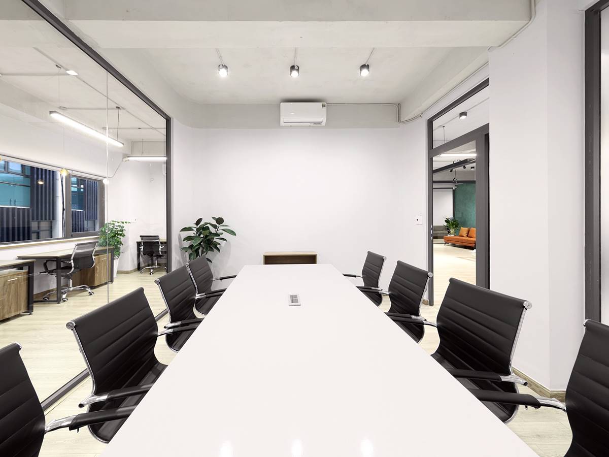 Văn phòng trọn gói tại Uniworks, 03 Ba Tháng Hai, Phường 11, Quận 10 - Vlook.vn