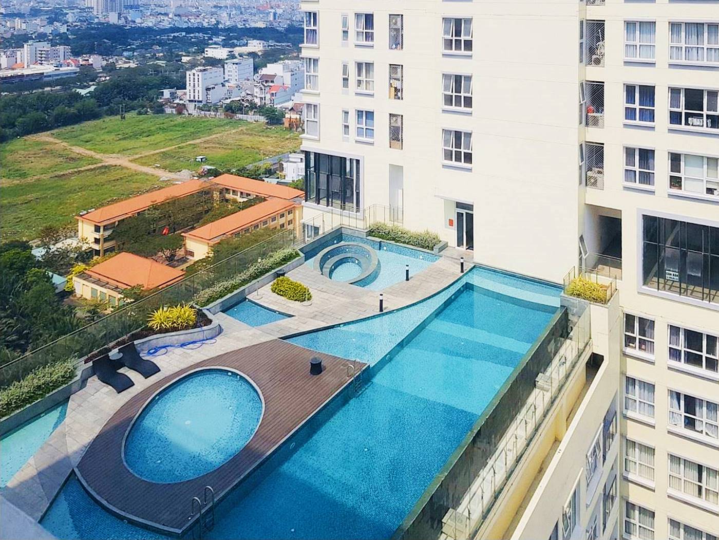 Văn phòng trọn gói Saigon Office • The Golden Star, 58B Nguyễn Thị Thập, Phường Bình Thuận, Quận 7 - Vlook.vn