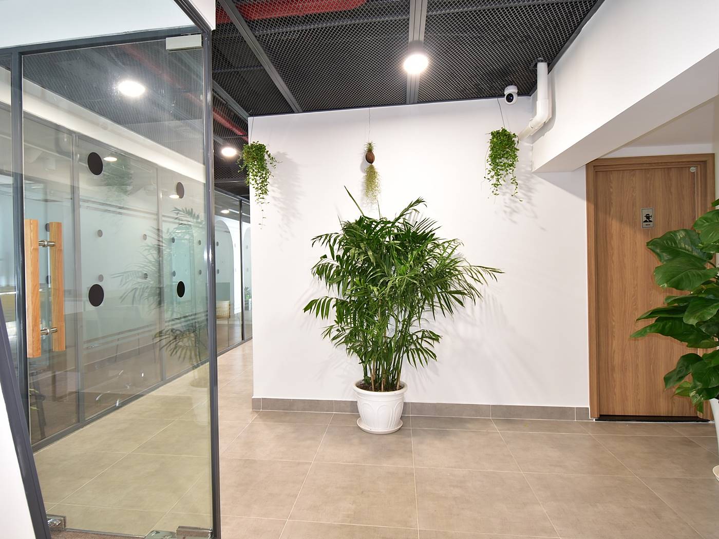 Văn phòng trọn gói Saigon Office • Victory Tower. 12 Tân Trào, Phường Tân Phú, Quận 7 - Vlook.vn