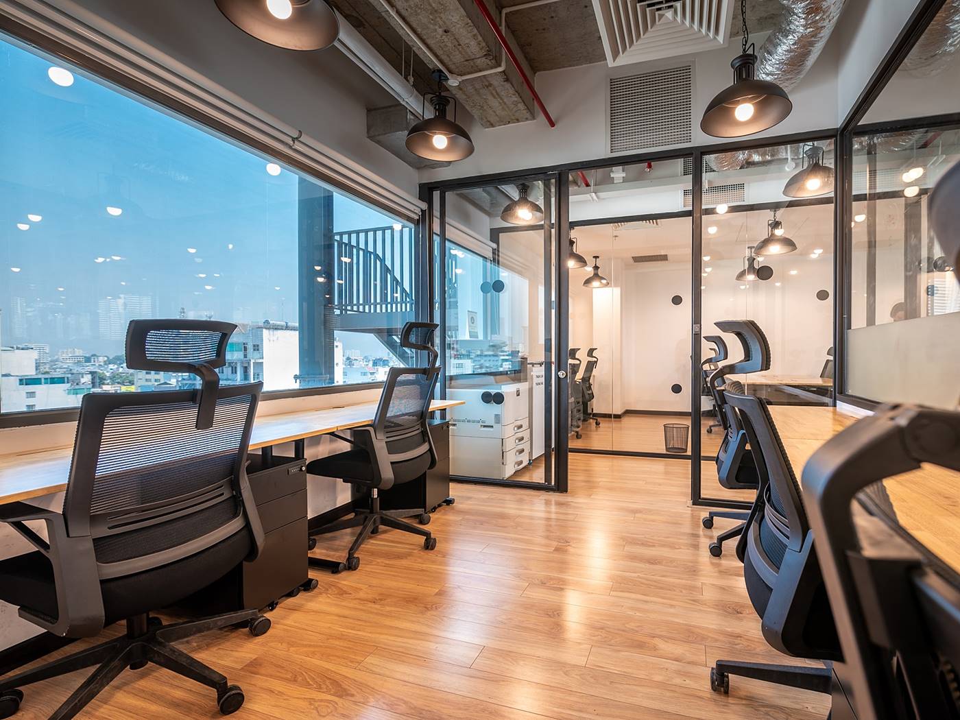Văn phòng trọn gói tại Serepok • Anh Minh Tower, 56 Nguyễn Đình Chiểu, Phường Đa Kao, Quận 1 - Vlook.vn